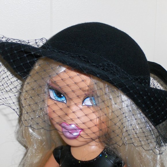 Lancaster Women's Black Hat with Feathers and Netted Felted Wool - Picture 15 of 15